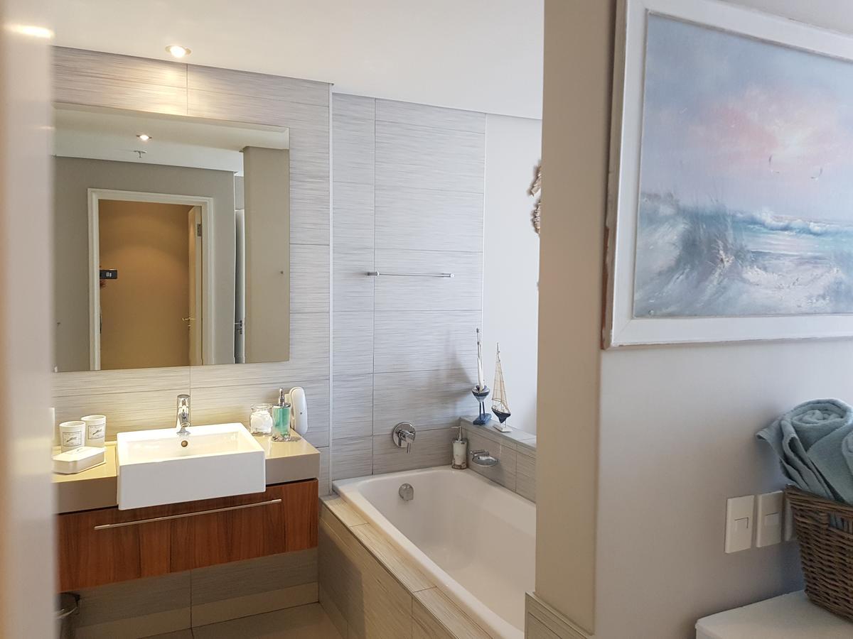 Harbour Bridge Suite 220 Cape Town Bagian luar foto